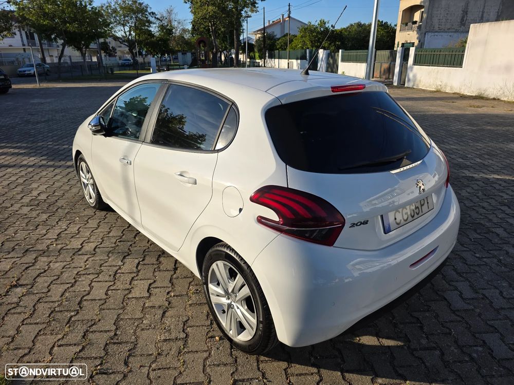 Peugeot 208 82 PureTech Style - 3