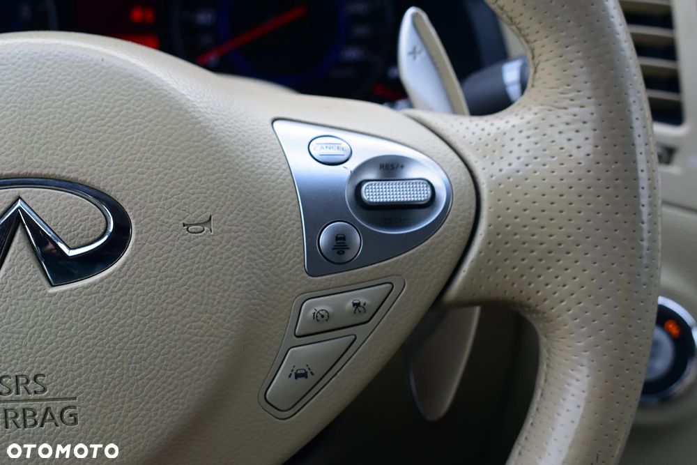 Infiniti FX FX30d S Premium - 11