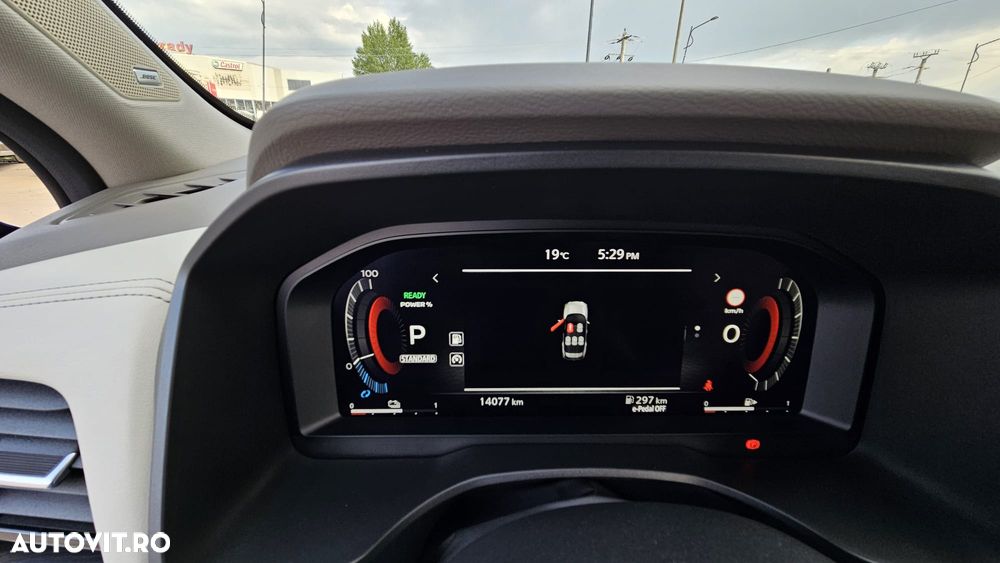Nissan X-Trail e4ORCE 7 locuri Tekna - 9