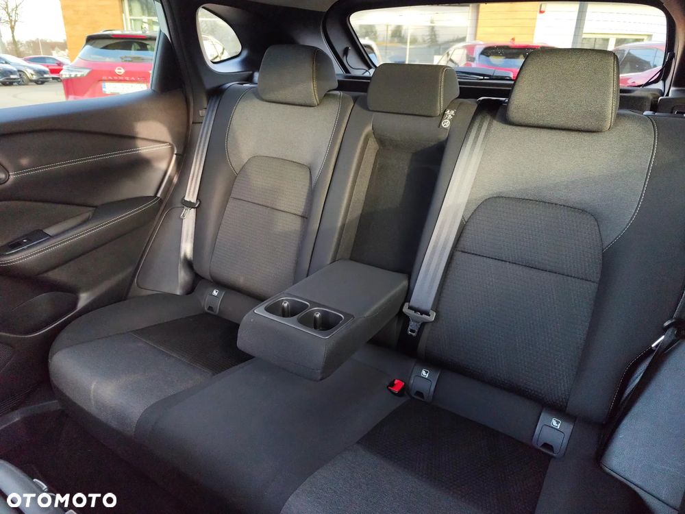 Nissan Qashqai 1.3 DIG-T N-CONNECTA - 17