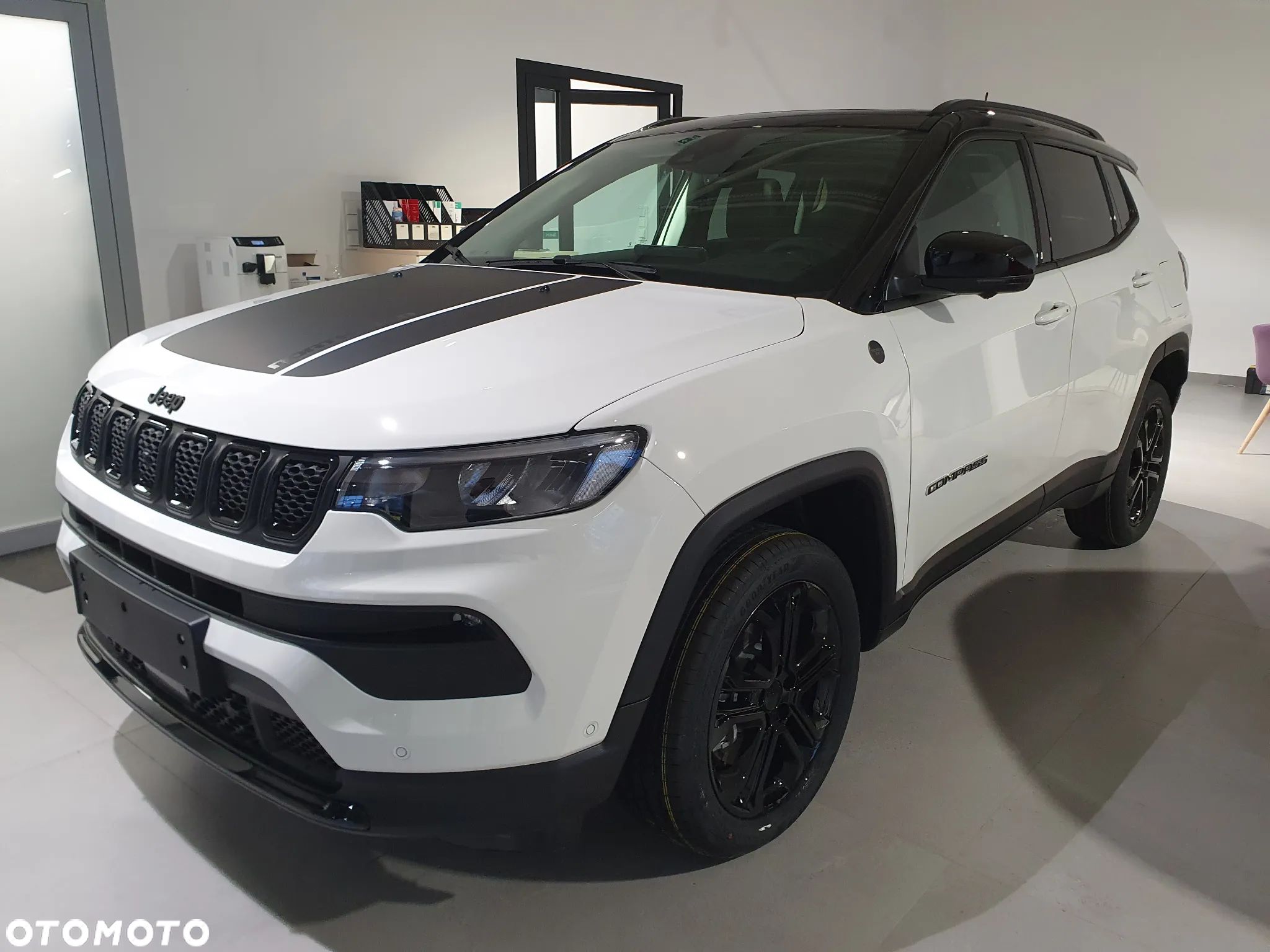 Jeep Compass - 1