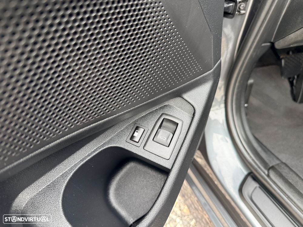 BMW 320 e Line Sport Auto - 19