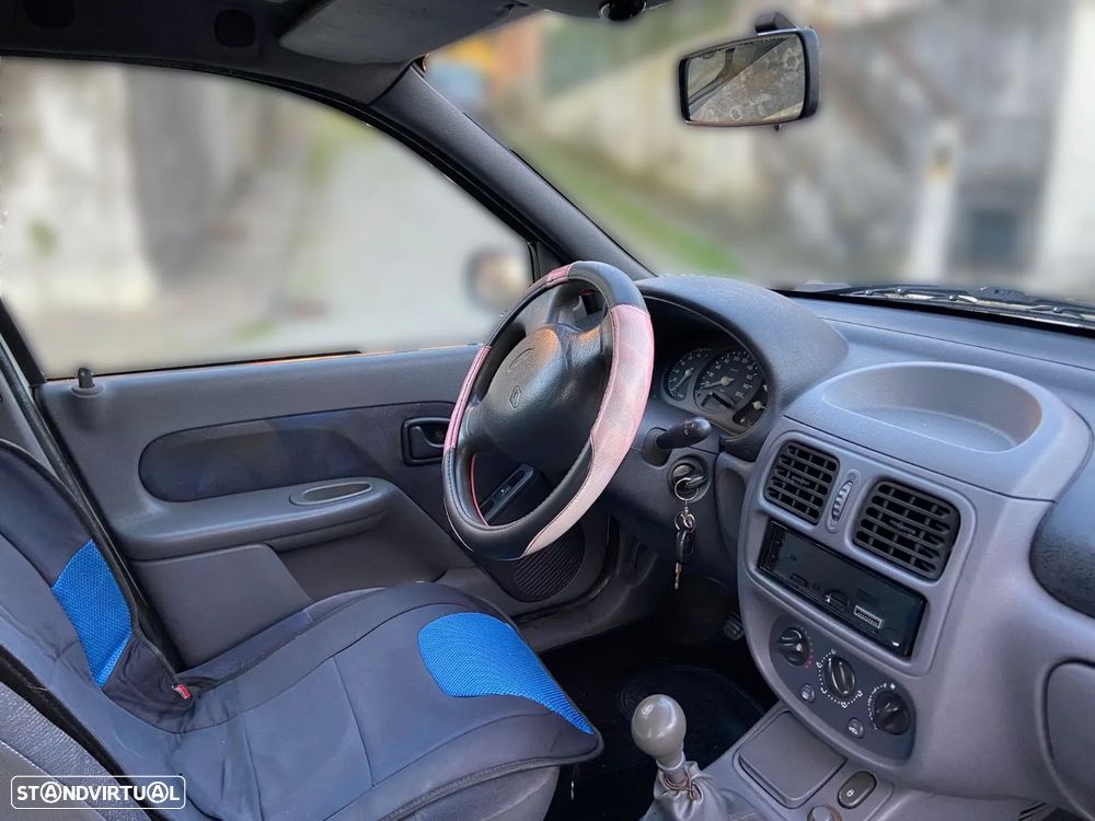 Renault Clio 1.2 - 12