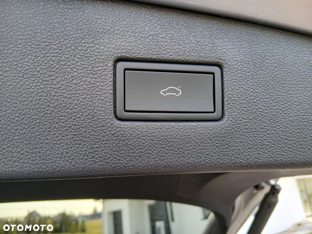 Volkswagen Tiguan - 31