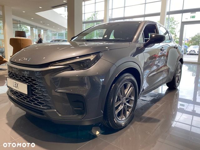 Lexus LBX 1.5 Hybrid - 1