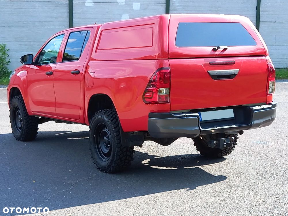 Toyota Hilux 2.4 D-4D Extra Cab DLX 4x4 - 5