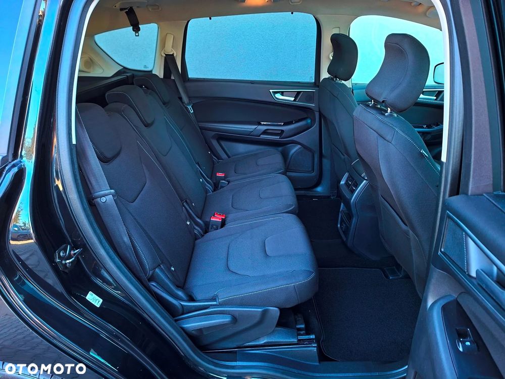 Ford S-Max - 24