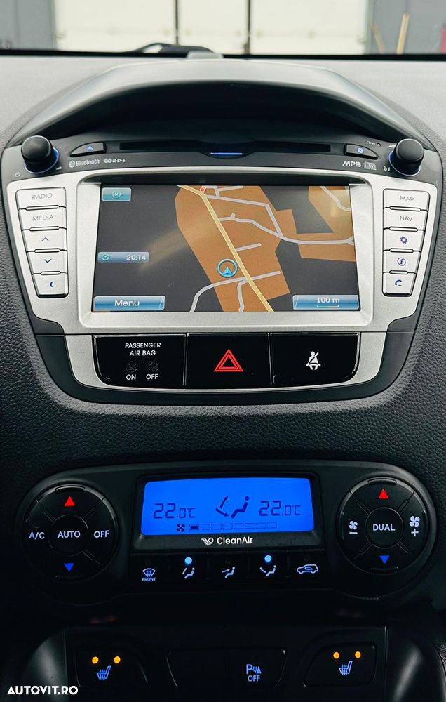 Hyundai ix35 1.7 CRDI 2WD blue Finale Gold - 25