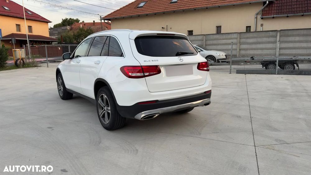Mercedes-Benz GLC - 5