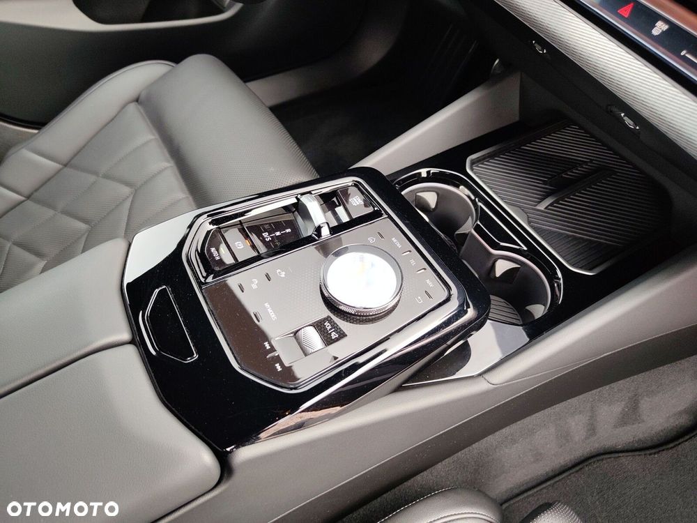 BMW Seria 5 - 28