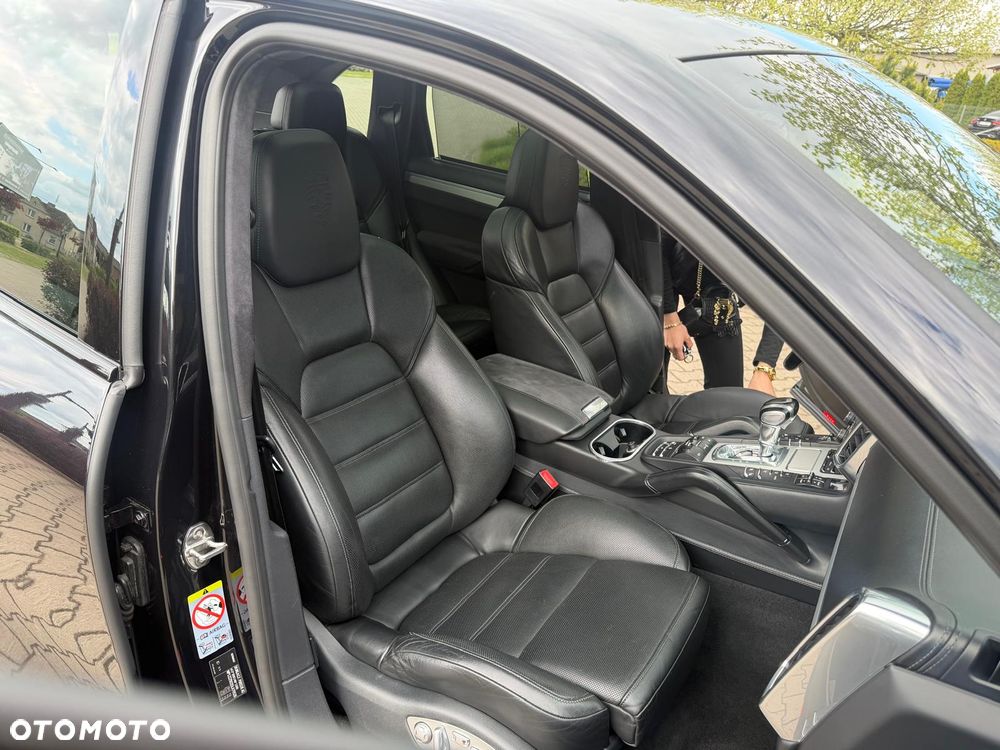 Porsche Cayenne - 31