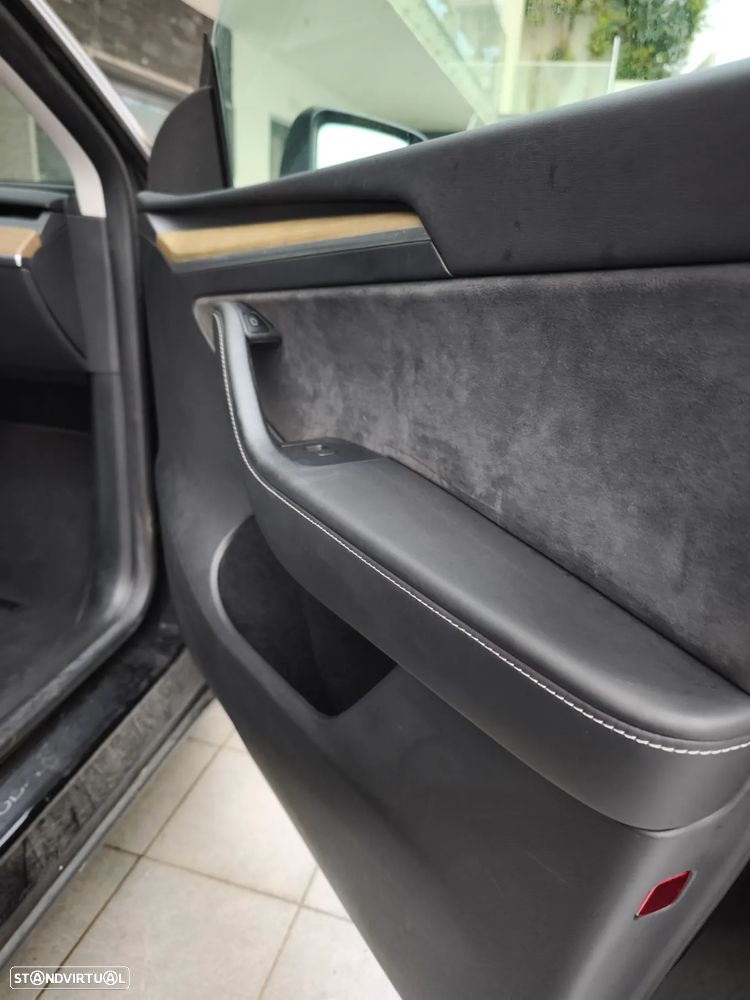 Tesla Model Y Tração Traseira - 7