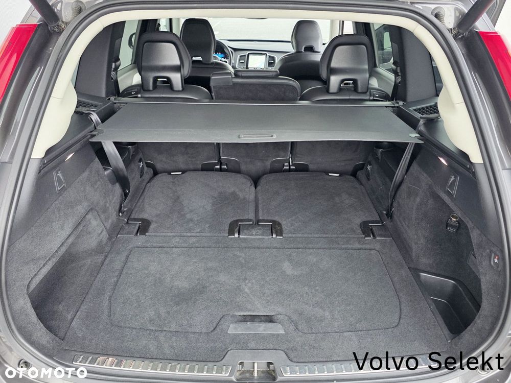 Volvo XC 90 - 20
