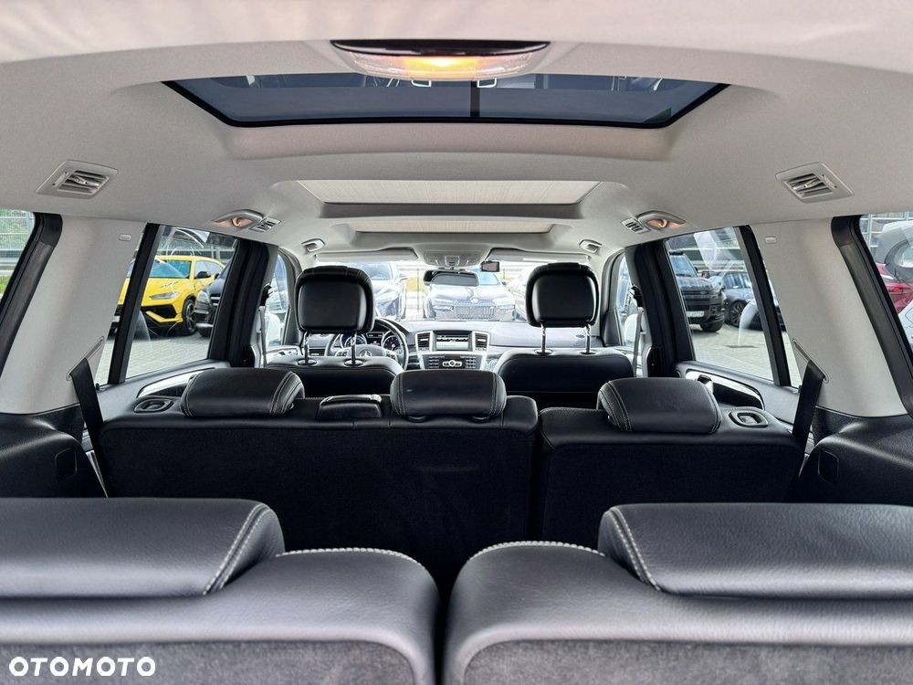 Mercedes-Benz GL 500 4Matic (BlueEFFICIENCY) 7G-TRONIC - 23