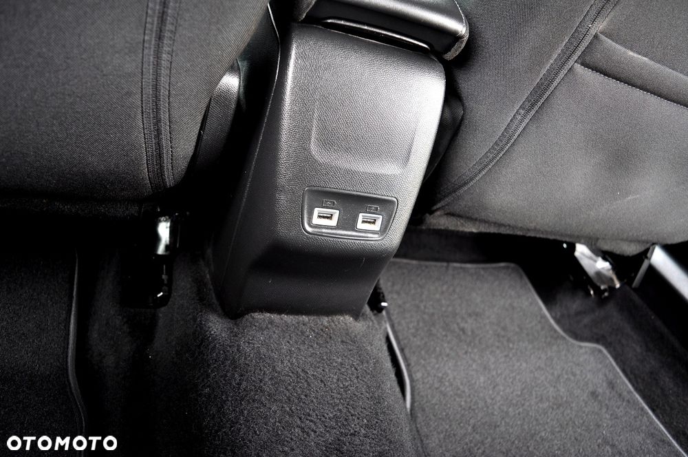 Peugeot 2008 1.5 BlueHDi Allure Pack S&S EAT8 - 25