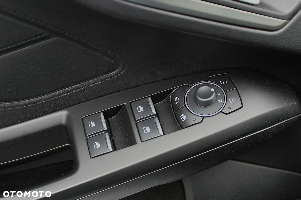 Ford Focus - 24