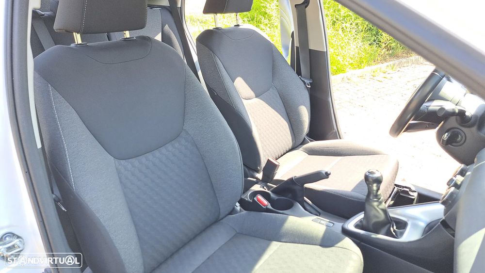 Toyota Yaris 1.0 VVT-i Comfort Plus - 17