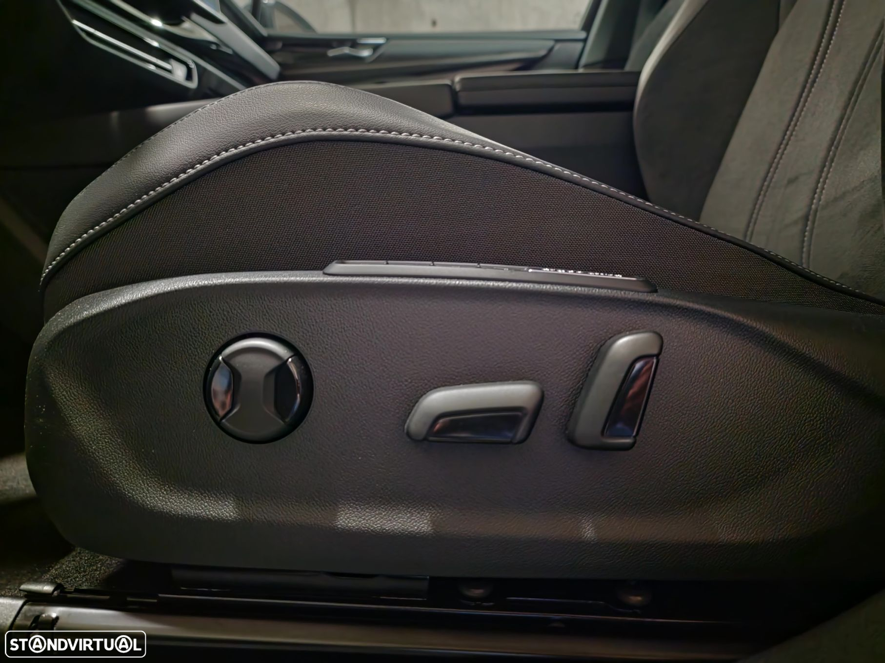 VW ID.7 Tourer 77 kWh Pro Urban - 31