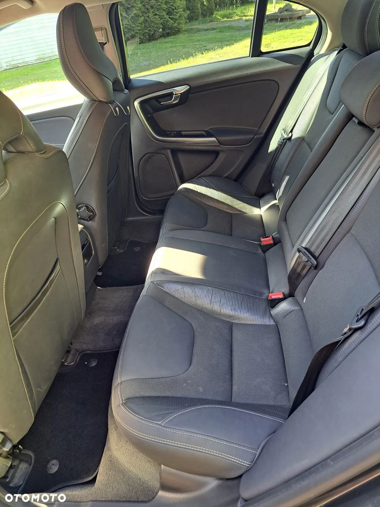 Volvo S60 - 4