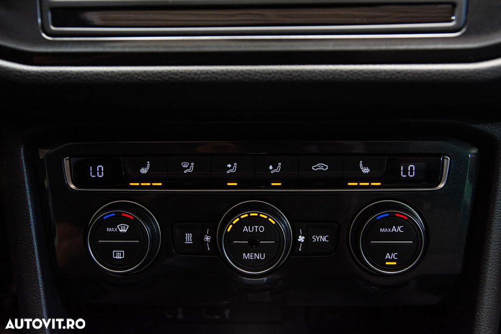Volkswagen Tiguan 2.0 TDI 4Motion DSG BMT Sport & Style - 16