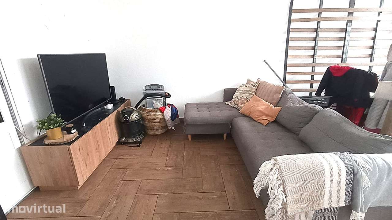 Moradia T5 no centro de Almeirim - Grande imagem: 4/15