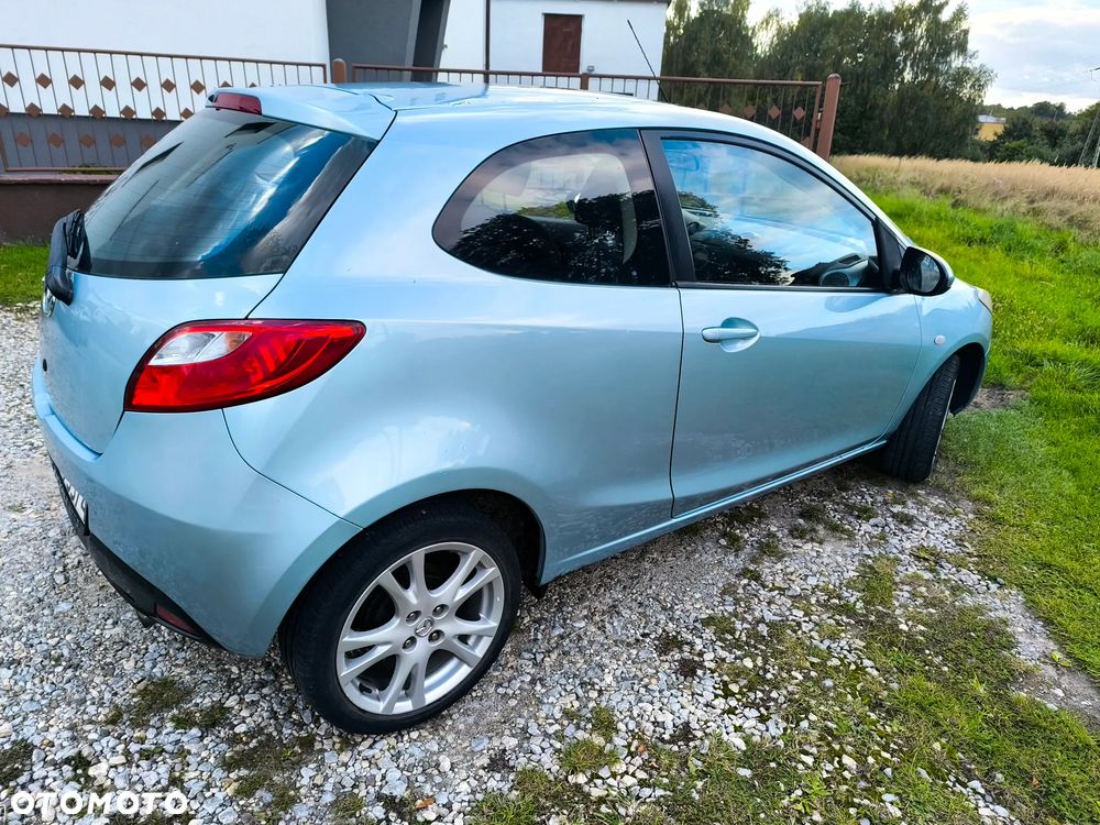 Mazda 2 2008 photo 5