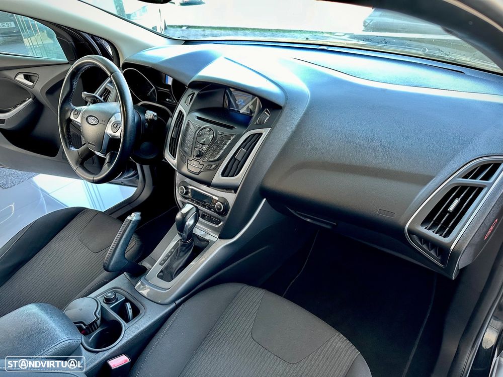 Ford Focus 2.0 TDCi Titanium PowerShift - 18
