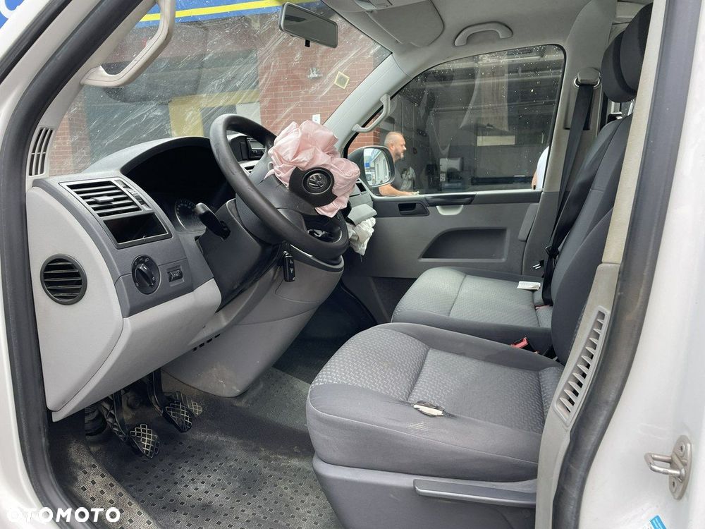 Volkswagen Transporter - 7