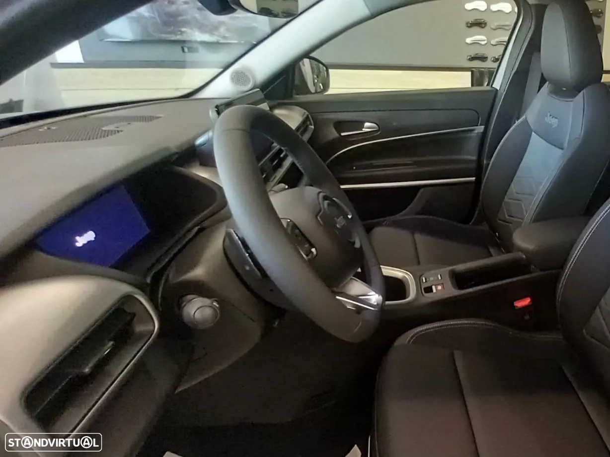 Jeep Avenger 1.2 e-Hybrid Altitude DCT - 8