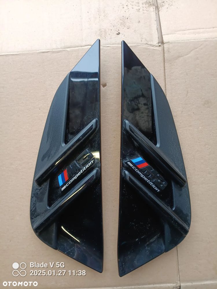 Emblematy w błotnik BMW M3 G80