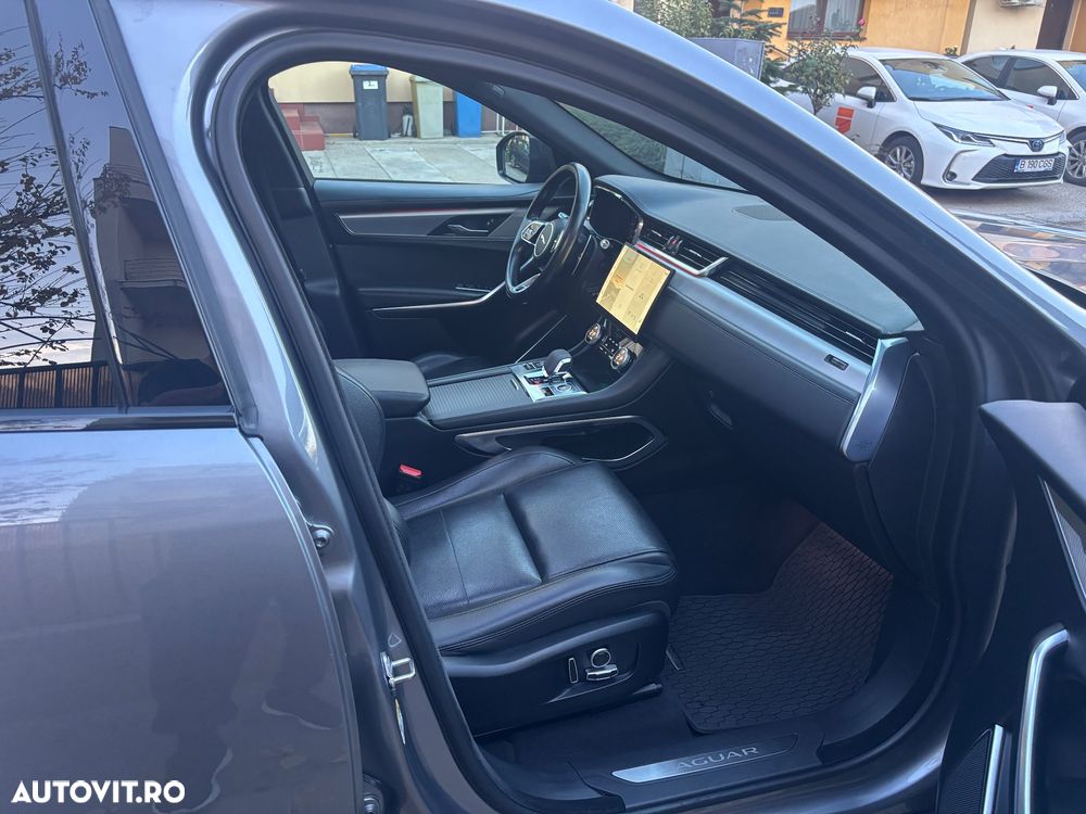 Jaguar F-Pace D200 AWD S - 13