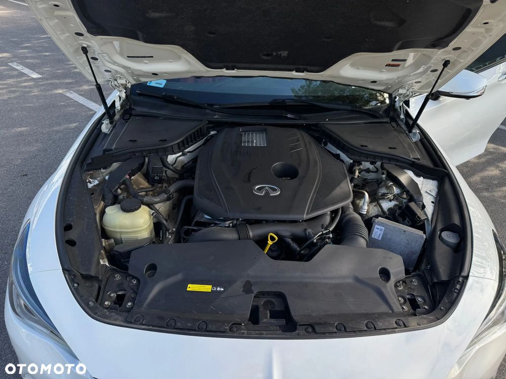 Infiniti Q60 2.0t Premium Tech - 10