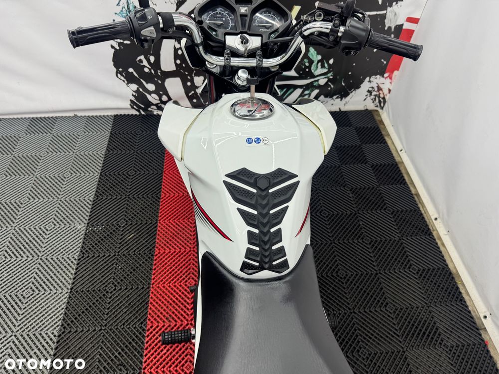 Honda CBF - 22