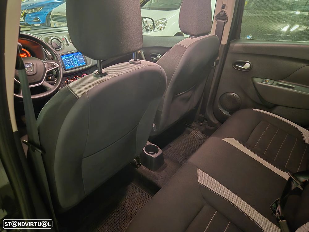 Dacia Logan MCV 0.9 TCe Stepway - 24