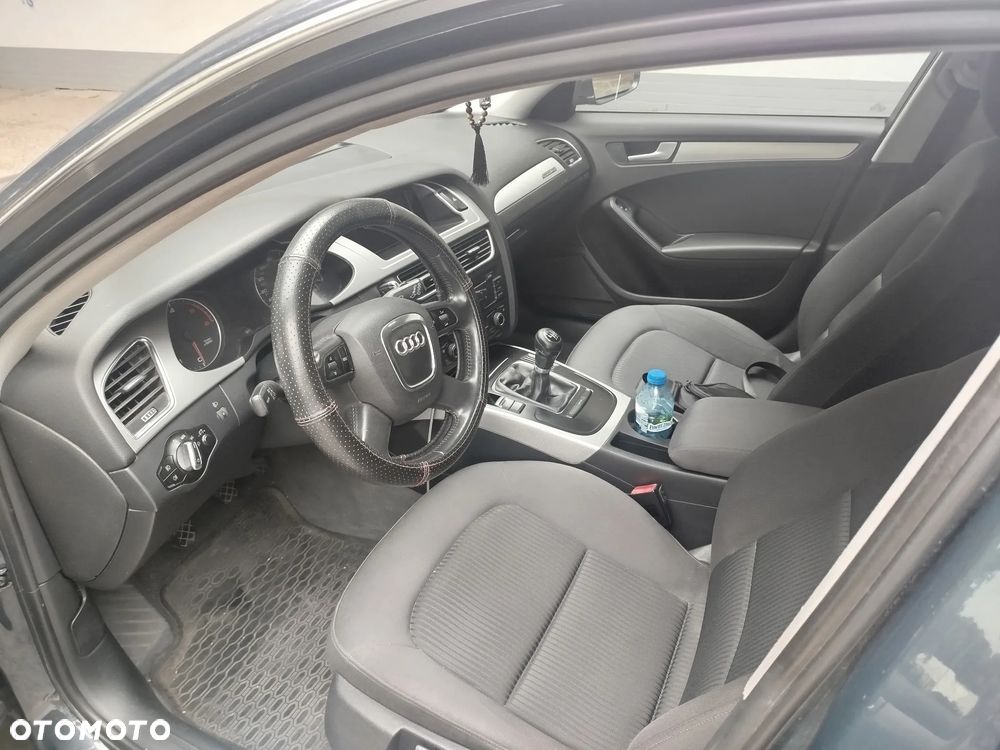 Audi A4 Avant 2.0 TDI - 12