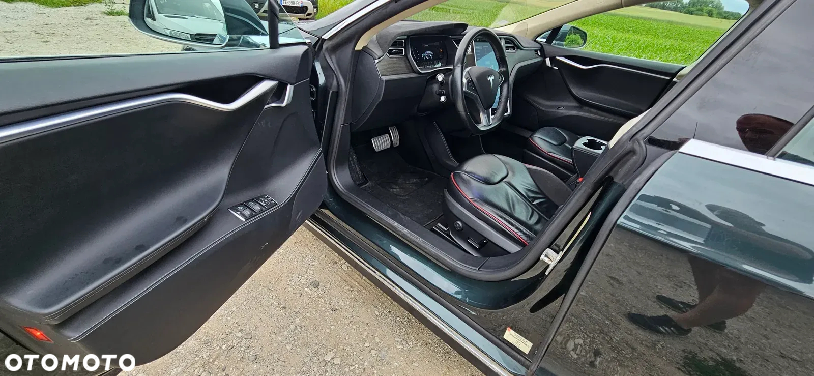 Tesla Model S 85 - 11