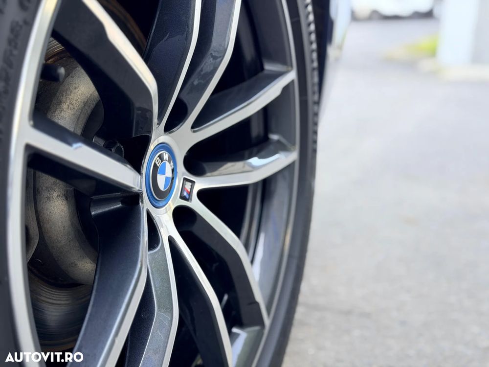 BMW Seria 5 530e xDrive Aut. M Sport Edition - 25