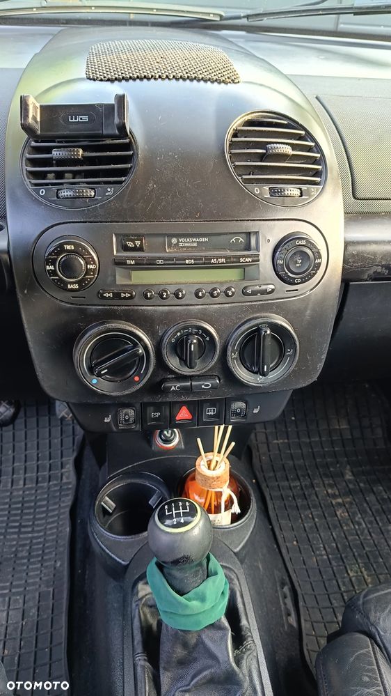 Volkswagen New Beetle 1.9 TDI - 12