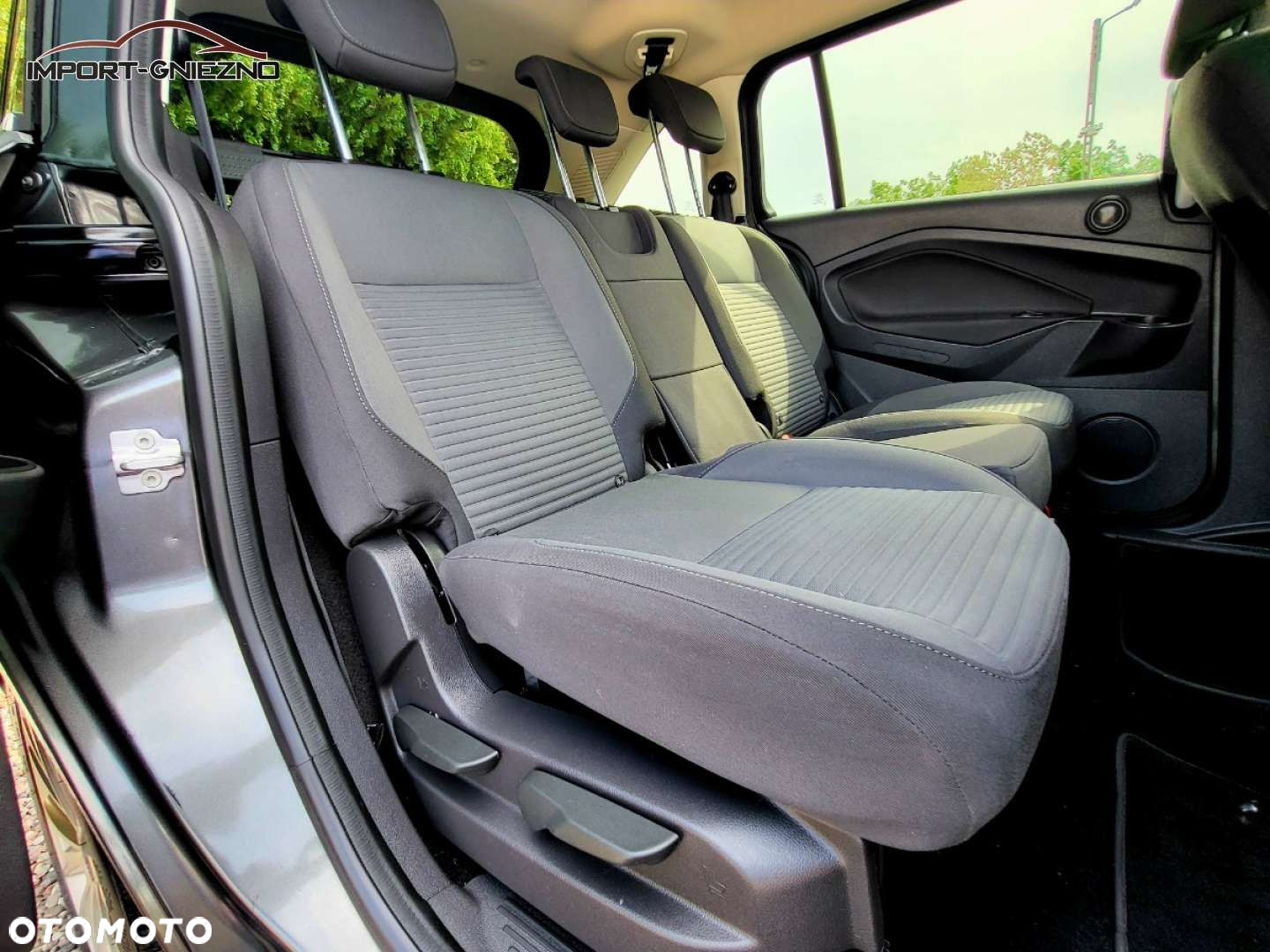 Ford Grand C-MAX - 8