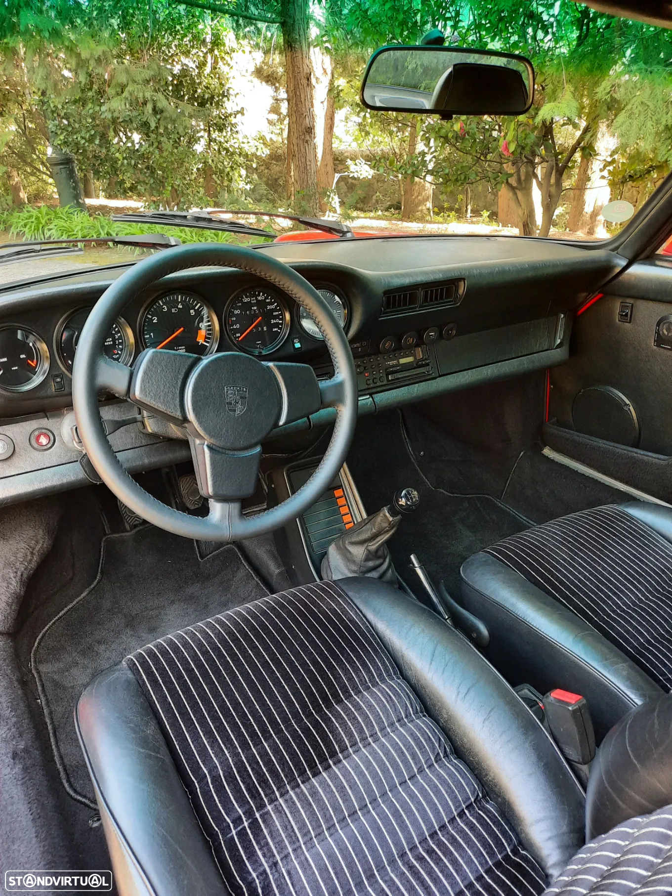 Porsche 911 Série G Carrera Targa 3.2 - 9