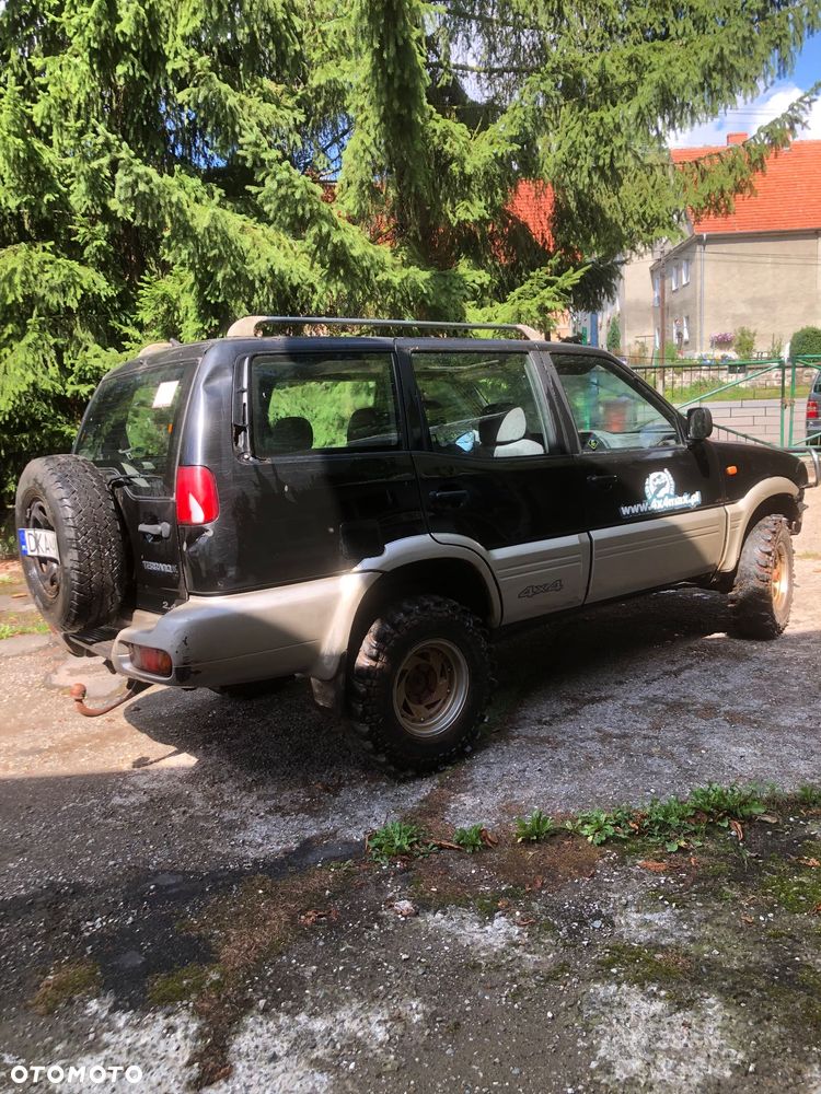 Nissan Terrano - 6
