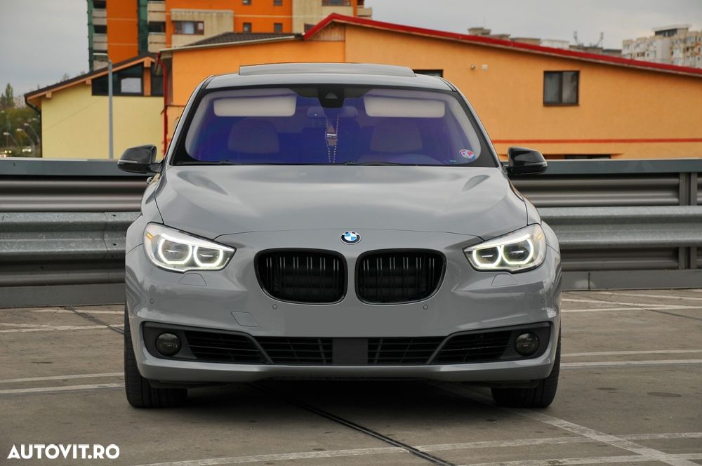 BMW Seria 5 530d xDrive Touring - 1