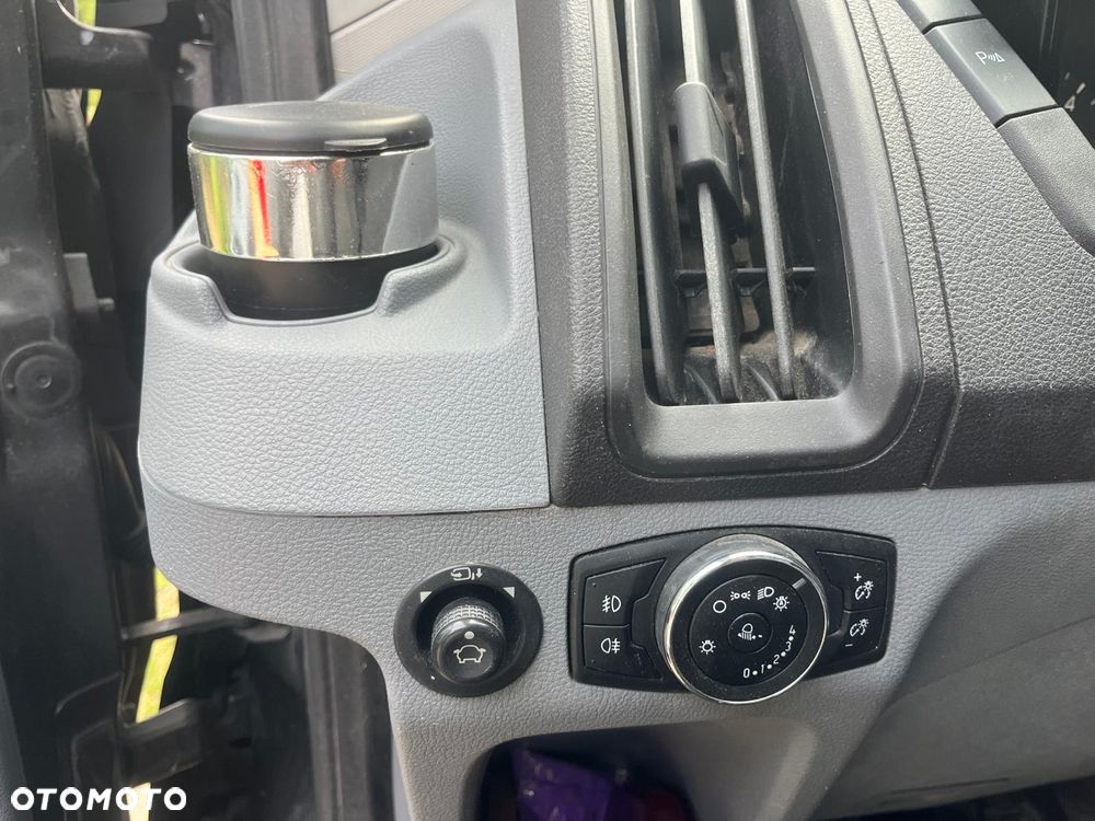 Ford Transit - 10