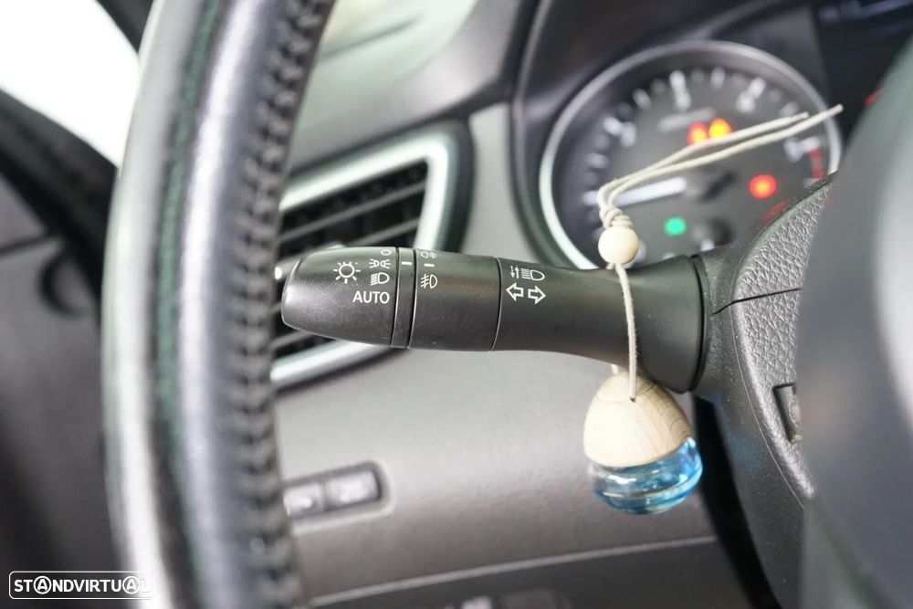 Nissan Qashqai 1.5 dCi N-Connecta Business - 21