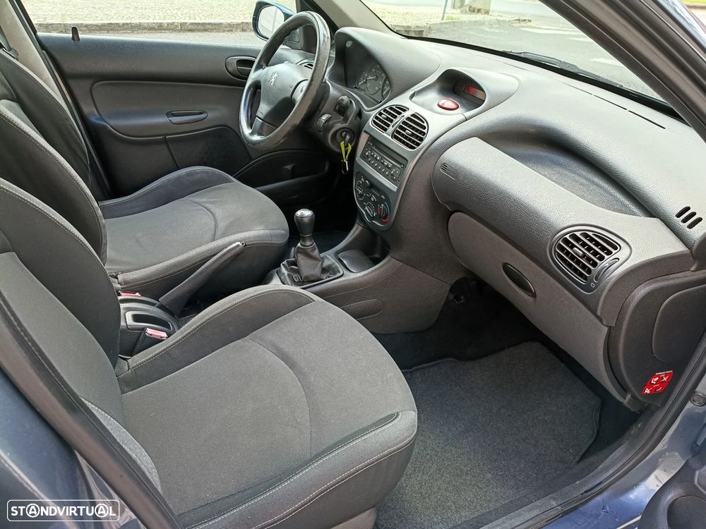 Peugeot 206 1.4 XT - 5