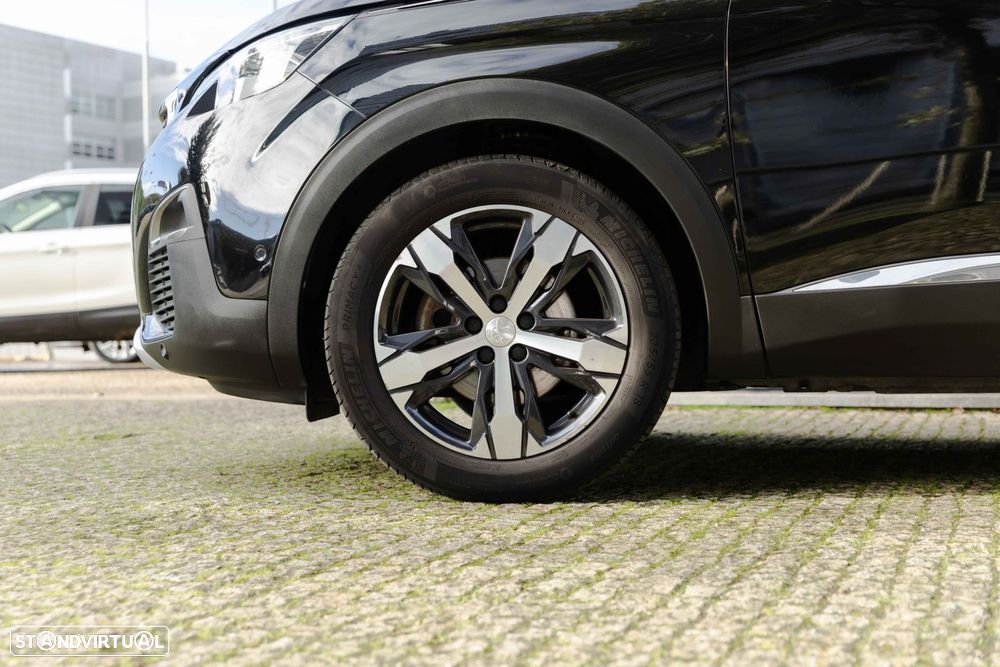 Peugeot 3008 1.2 PureTech Allure EAT8 - 3