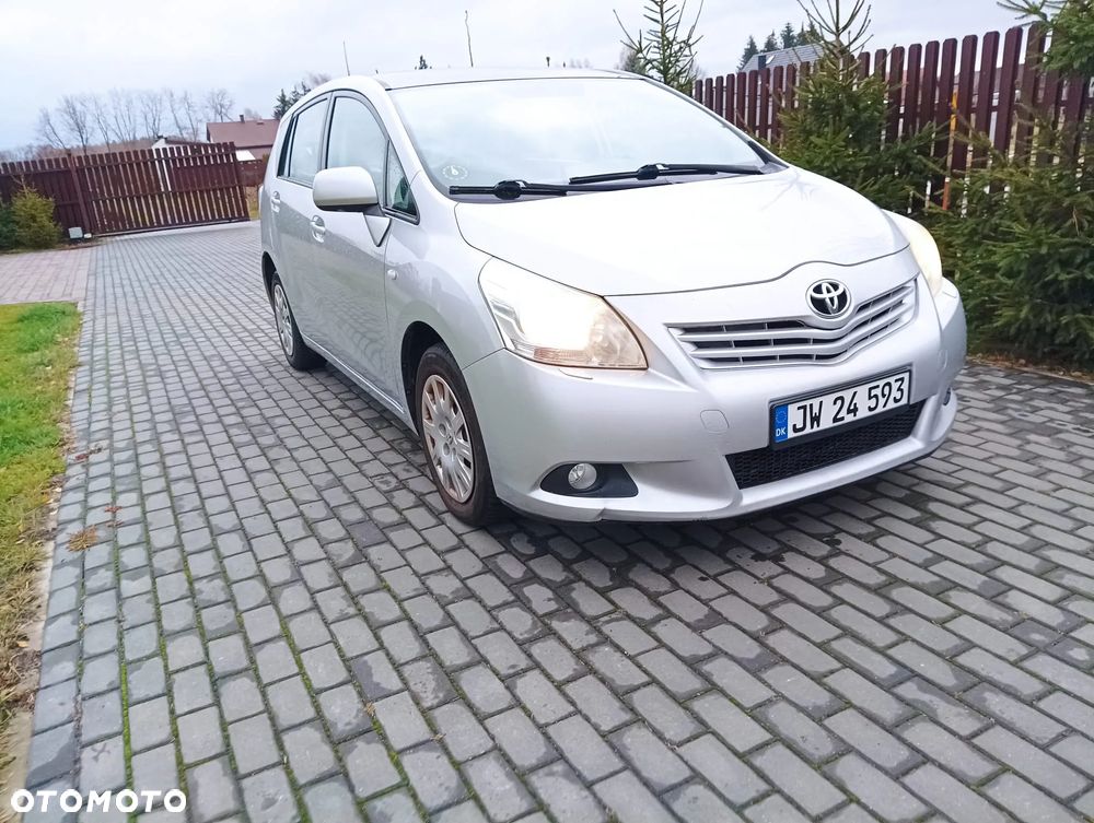 Toyota Verso 1.8 7-Sitzer Comfort - 1