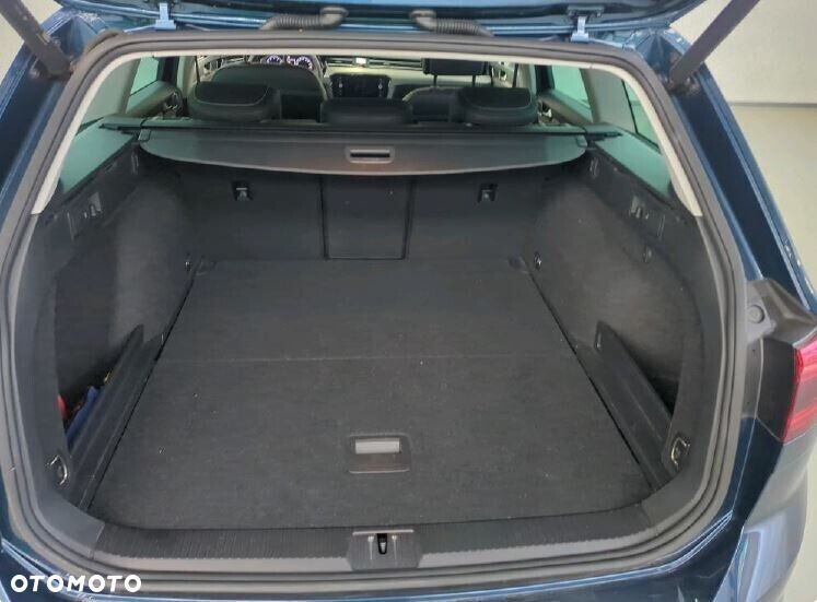 Volkswagen Passat Variant - 8