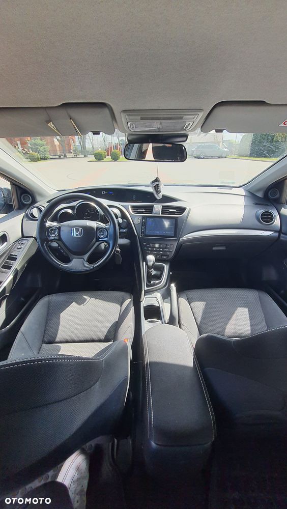 Honda Civic 1.8 Style Edition (Honda Connect+) - 9
