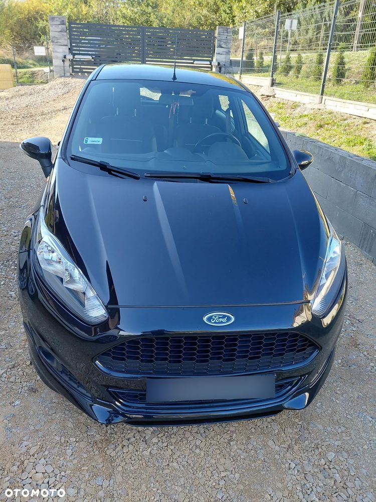 Ford Fiesta - 25